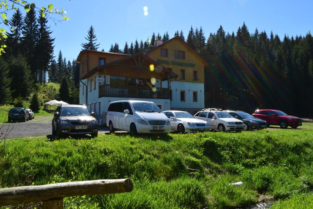 Aparthotel Ochsendorf Horni Blatna Bagian luar foto