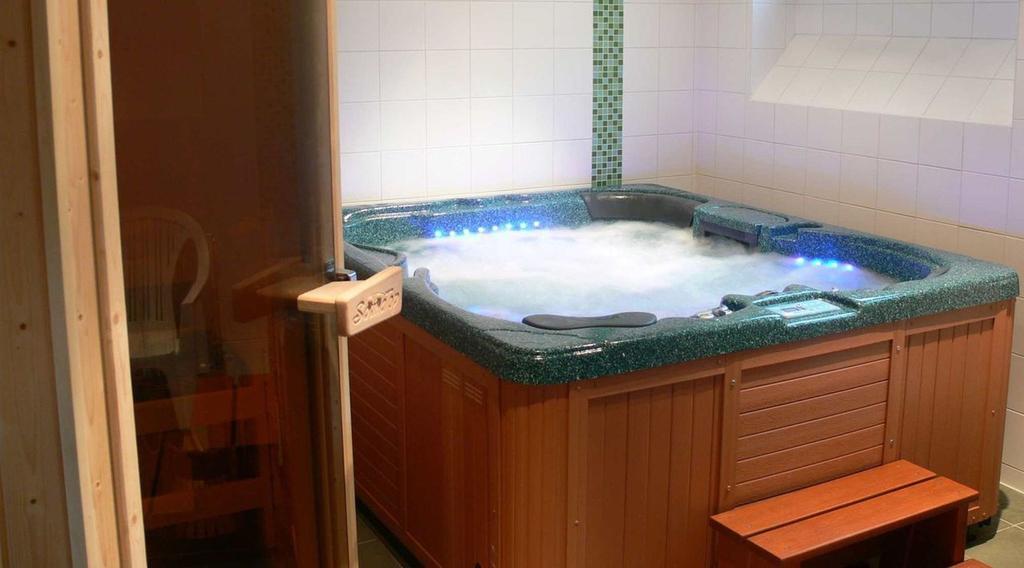 Aparthotel Ochsendorf Horni Blatna Bagian luar foto
