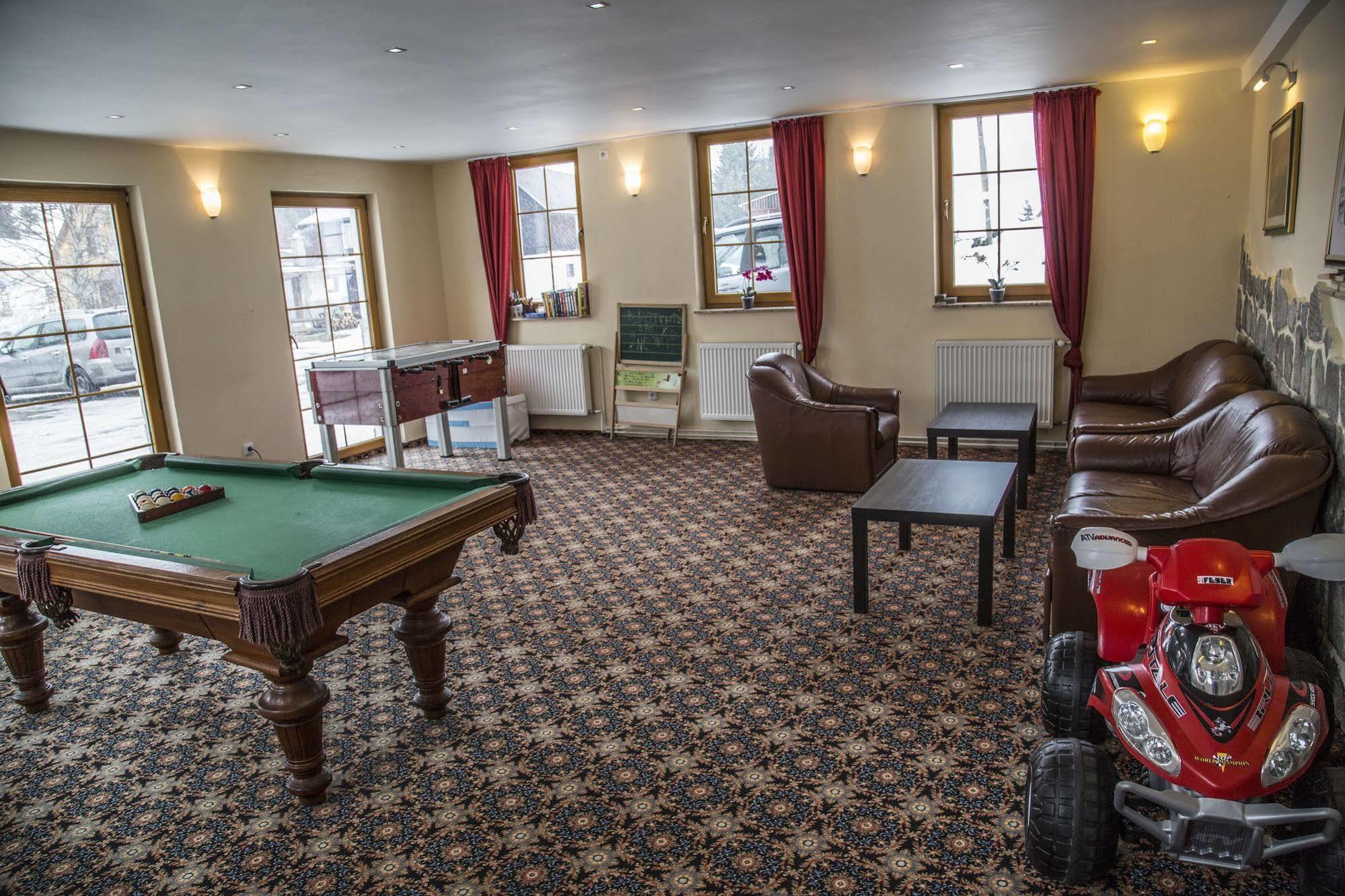 Aparthotel Ochsendorf Horni Blatna Bagian luar foto